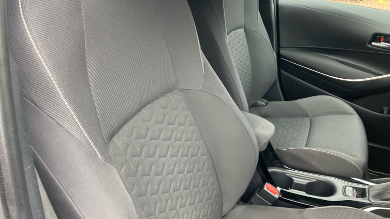 Toyota Corolla 2.0 VVT-i Hybrid Design 5dr CVT Hybrid Hatchback
